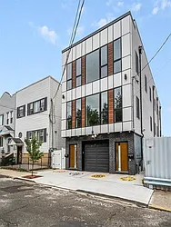 125 Collard Street, #1