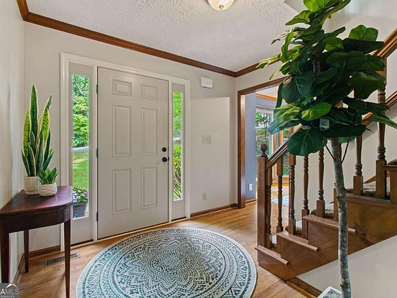 5th image of 1811 Yorkshire Dr