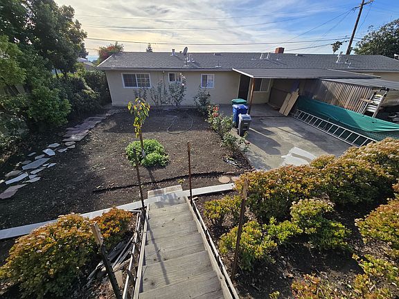 3rd image of 24532 Margaret Dr