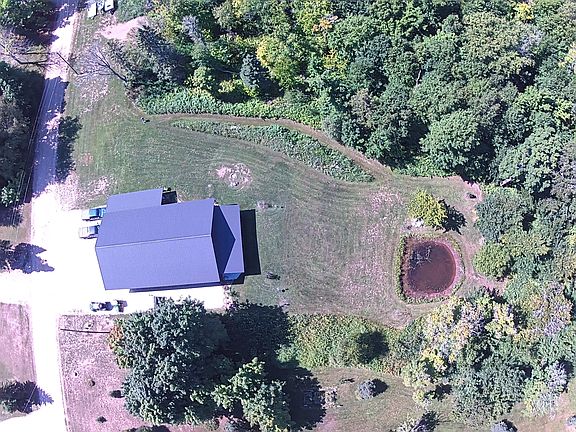 2nd image of 21640 E Ridge Rd
