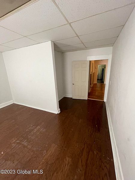4th image of 479 Second St