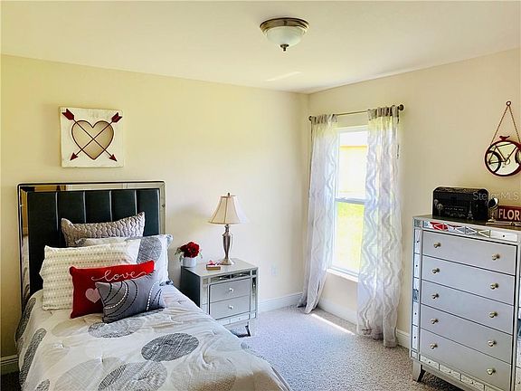 4th image of 4590 Brookshire Pl