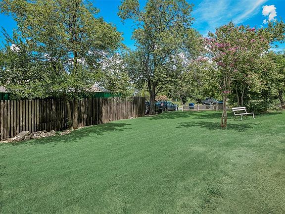 5th image of 1907 Ivanhoe Ln Lot 7