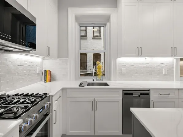 102 West 75th Street image 5 of 20