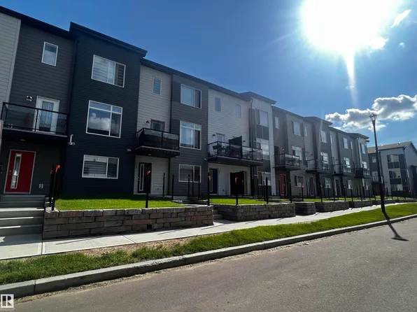 804 Welsh Dr SW #90, Edmonton, AB T6X 1Y8