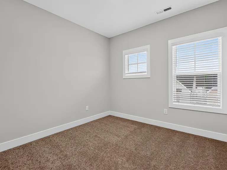2405 Adrift Rd — Photo 20