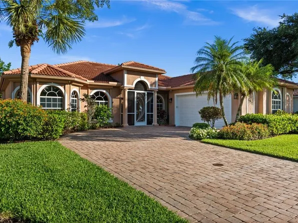 3972 Ruxton Rd, Naples, FL 34116