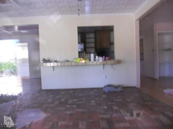 4th image of 52 Loma Dr