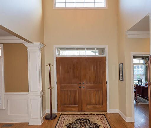 4th image of 687 Brochardt Blvd