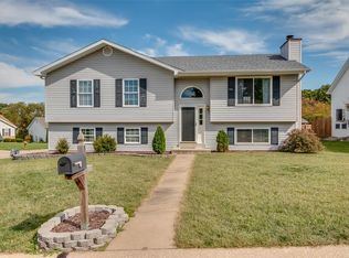 540 Prentice Dr, Saint Peters, MO 63376