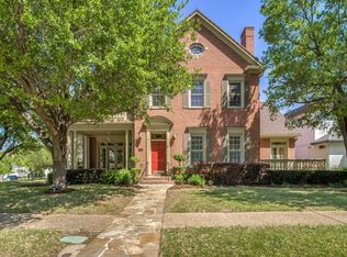 700 Lamar Ct, Irving, TX 75038