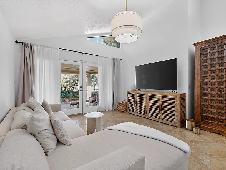 9735 Village Green Dr NE — Photo 14