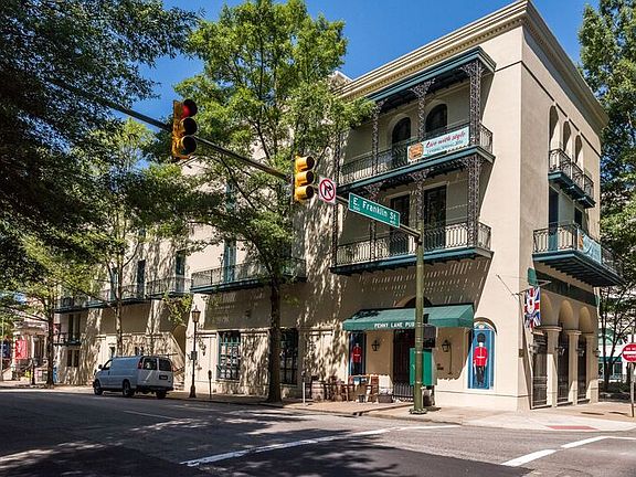 5th image of 421 E Franklin St APT 3C