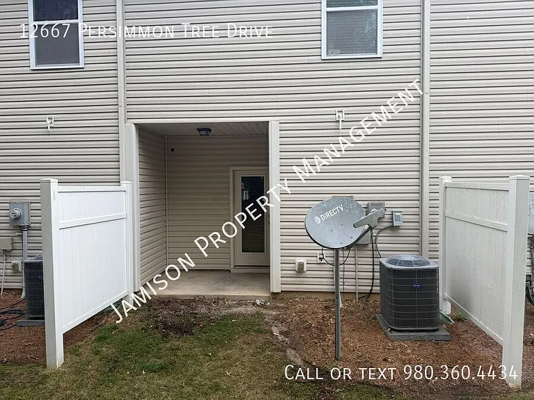 12667 Persimmon Tree Dr — Photo 19