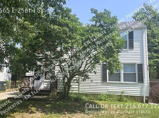 1565 E 256th St, Euclid, OH 44132