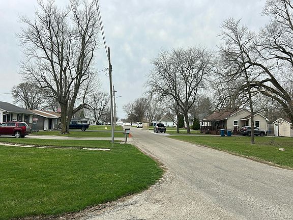 5th image of 402 W Chestnut St