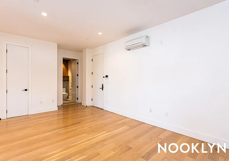 16 Charles Pl #5A — Photo 13