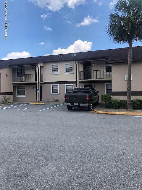 1st image of 1065 Ellen Ct #1065