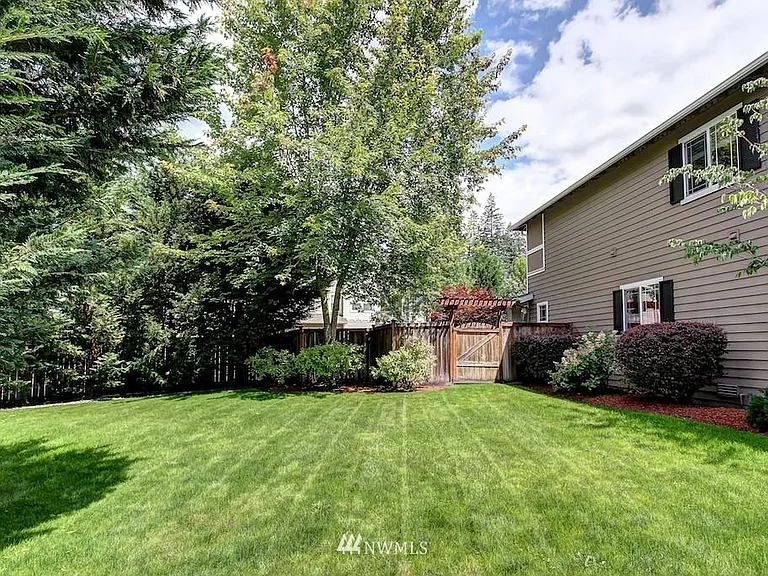 8819 230th Way NE — Photo 24