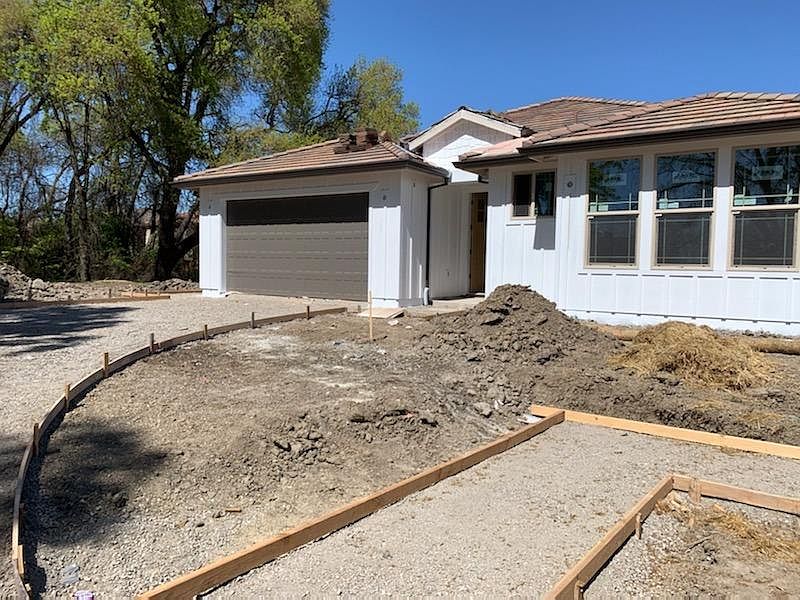 1st image of 1854 Whitney Pl