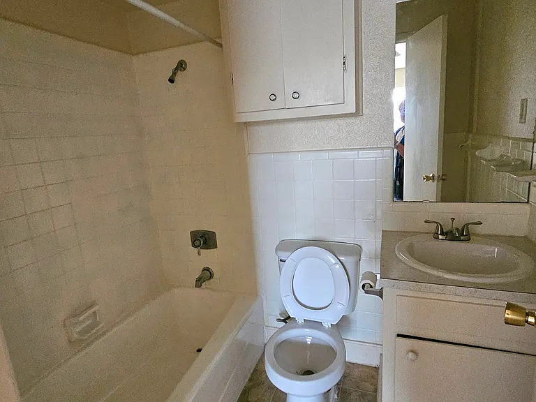 102 E Avenue A #1 — Photo 11