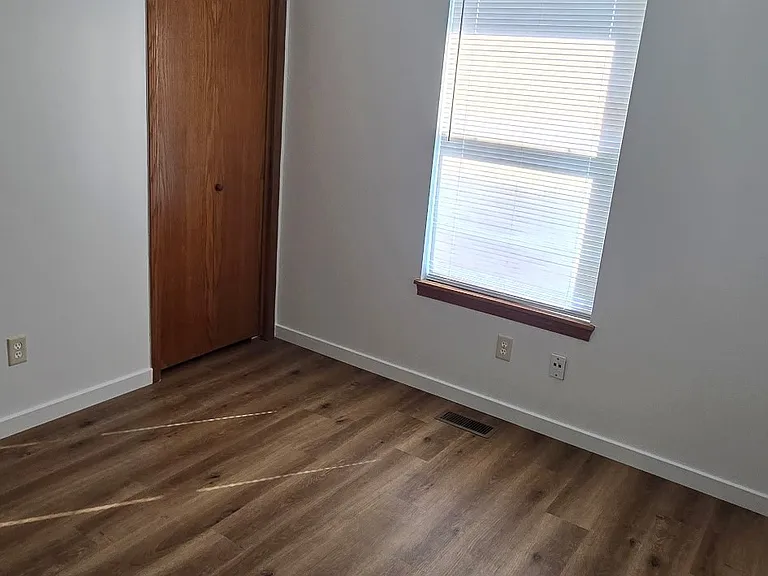 609 S Longbranch Dr — Photo 26
