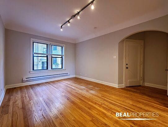 5th image of 2319 N Rockwell St APT 3B