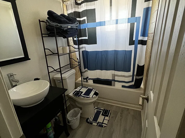 4401 N 12th St #209 — Photo 14