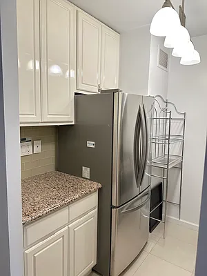 Rented by Anita Loewy, Inc | media 4