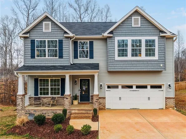 6572 Rogers Farm Rd, Pleasant Garden, NC 27313