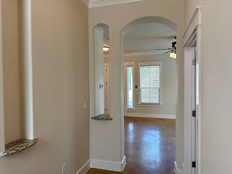 505 W North Loop Blvd #A — Photo 16