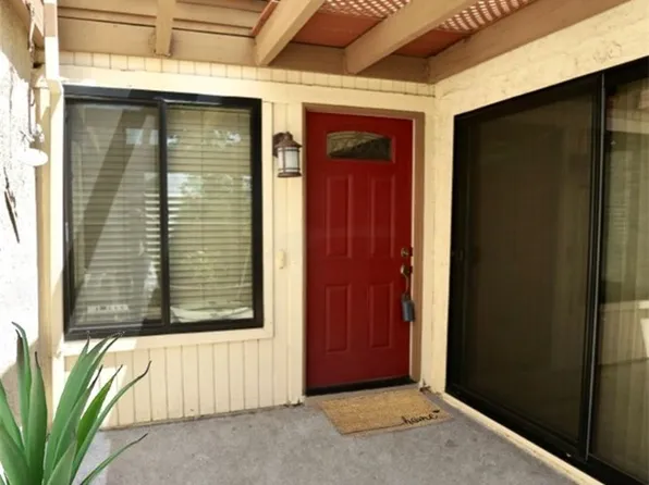 2700 Via Colina #7, Fullerton, CA 92835