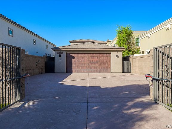 2nd image of 3003 Camino Del Rio