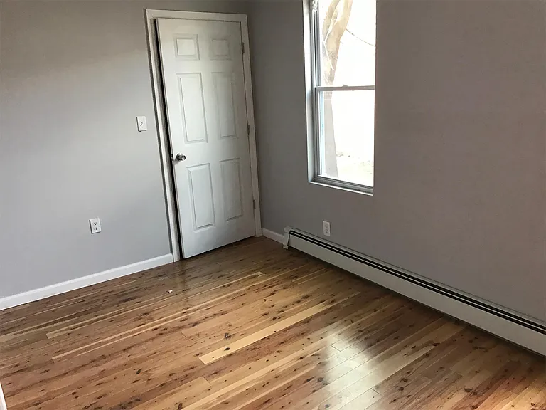 1290 3rd Ave #1 — Photo 5