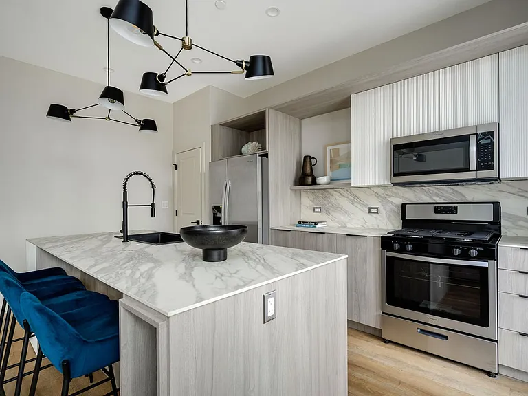 The Olson Apartments — Photo 4