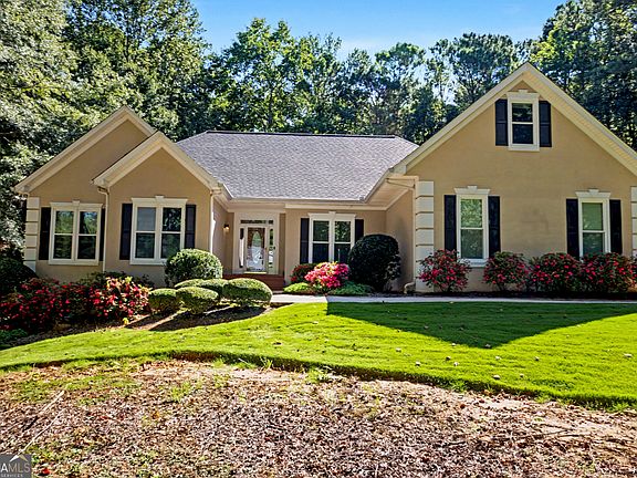 2nd image of 217 Windermere Cir
