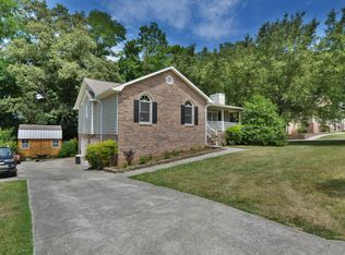 3704 Stoneridge Dr, Knoxville, TN 37931
