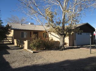 1425 33rd Cir SE, Rio Rancho, NM 87124