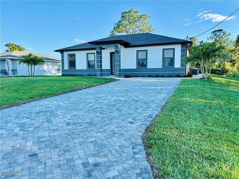 1st image of 563 Oakshire Ln