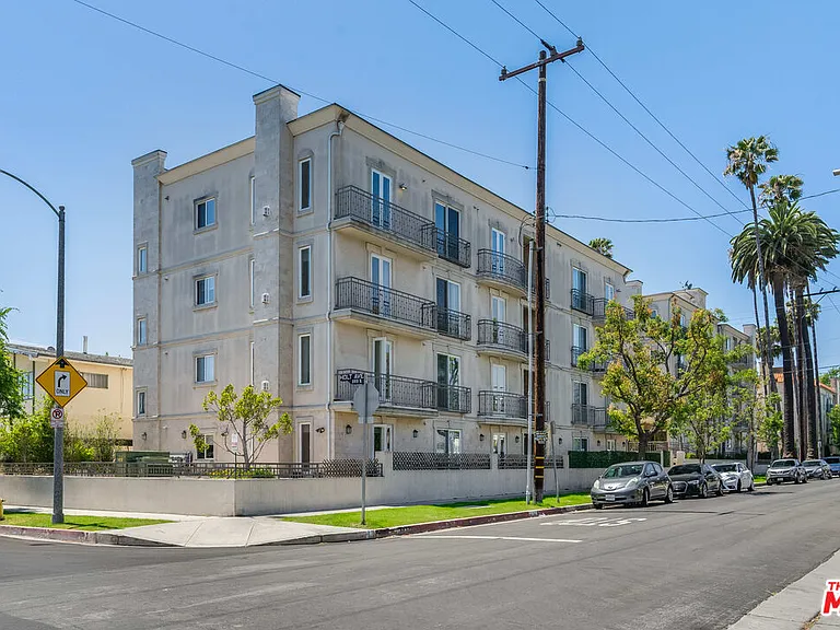 8610 Chalmers Dr #302 — Photo 16