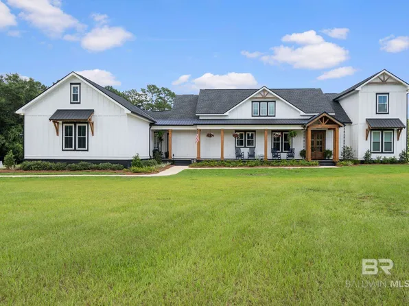 29949 Royal Ln, Elberta, AL 36530