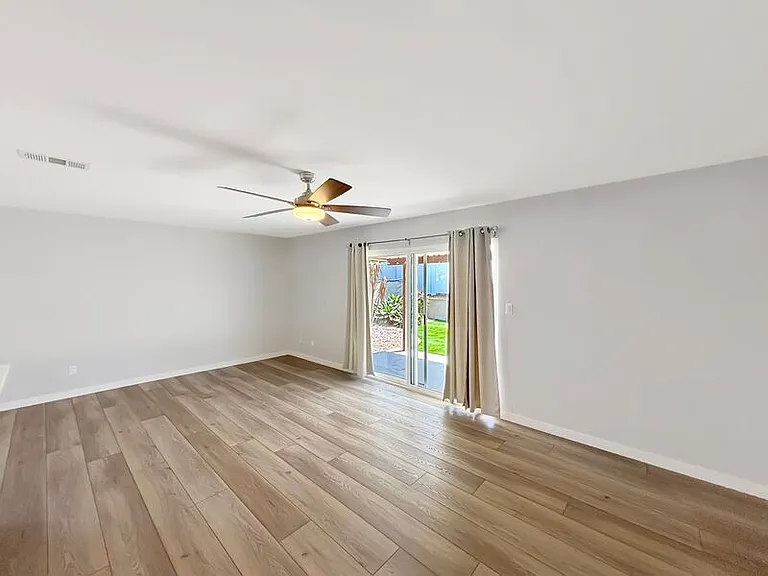 8775 Cairo Ct — Photo 4