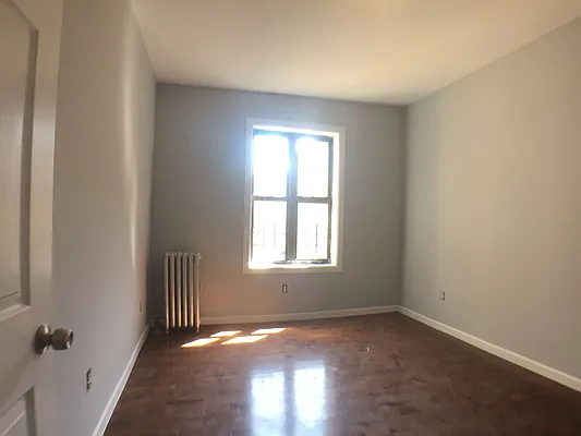 Rented by Uptown Flats LLC | media 8