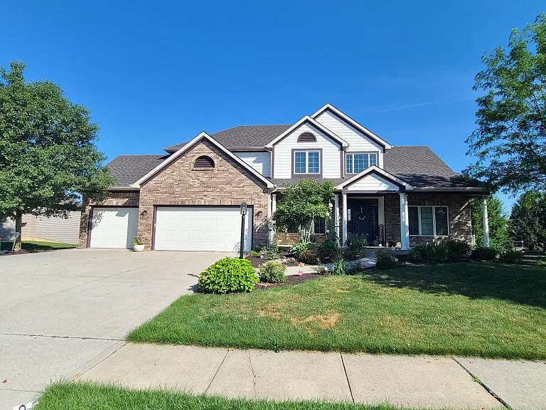 1815 Worthington Dr — Photo 2
