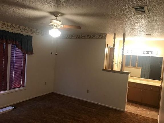 2nd image of 1005 Mimosa Ave