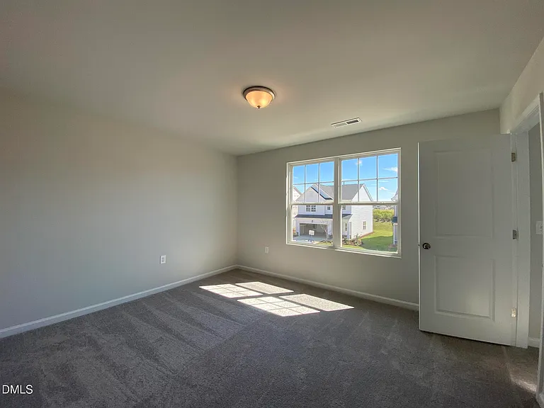 1149 Matterhorn Dr — Photo 37