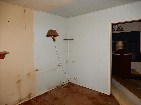4th image of 4509 E Fm 517