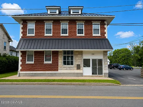 117 N Market St Photo 1