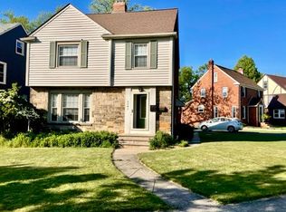 2243 Jackson Blvd, Cleveland Heights, OH 44118
