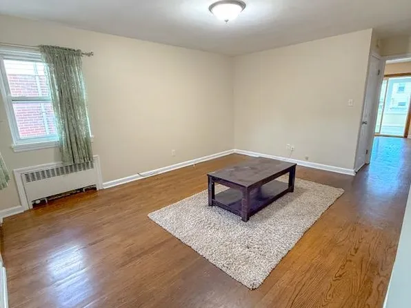 223 Day Avenue image 2 of 30